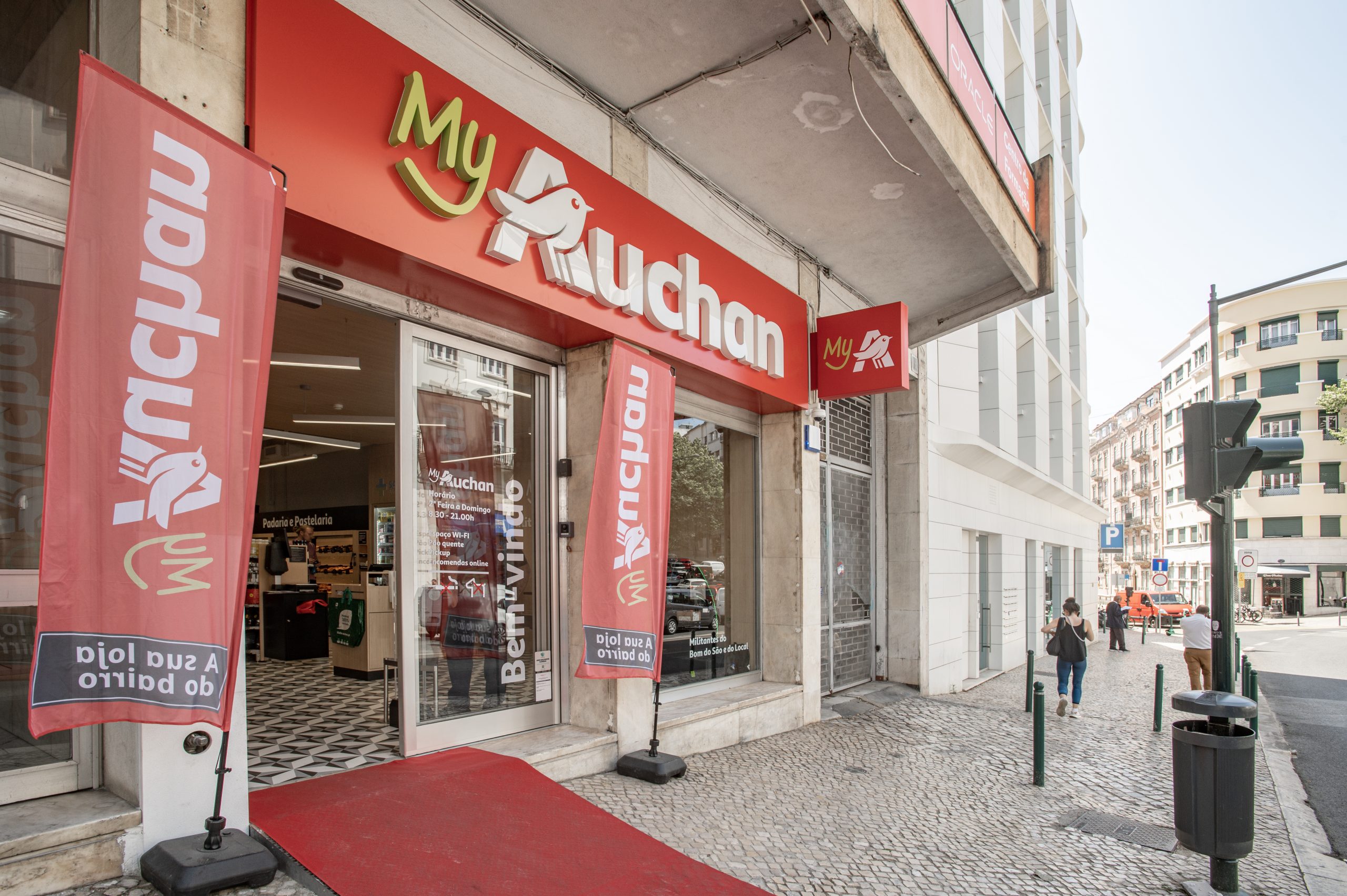 https://gesconsult.pt/wp-content/uploads/2023/07/Auchan-Rua-Conde-Redondo-20-scaled.jpg
